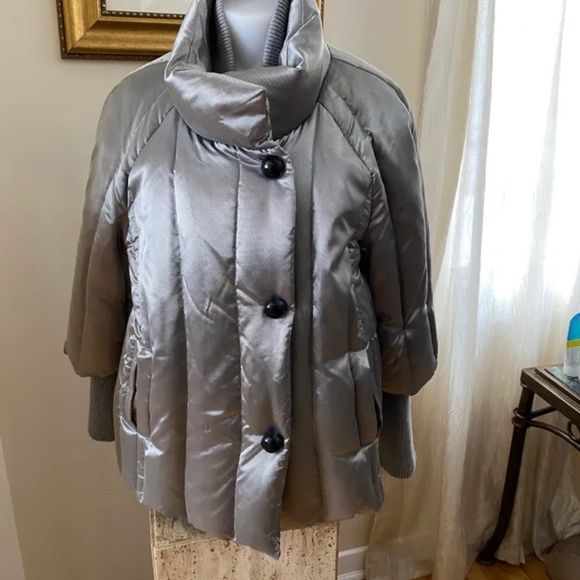 Hilary Radley Sz.L - Picture 1 of 5